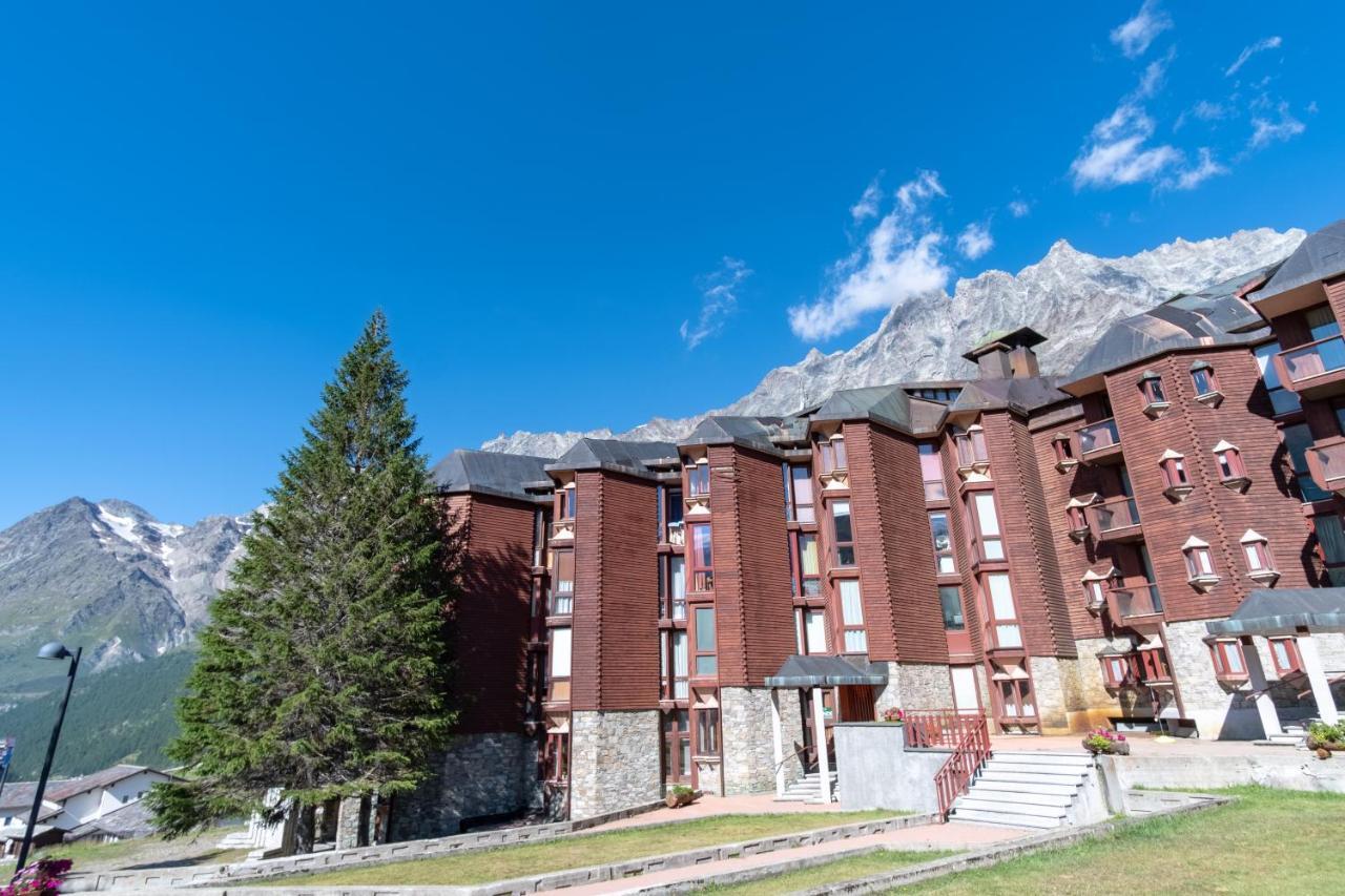 Monte Cervino Apartment As4 Breuil-Cervinia Eksteriør billede